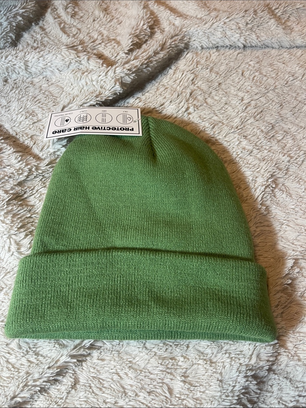 Green beanie NWT